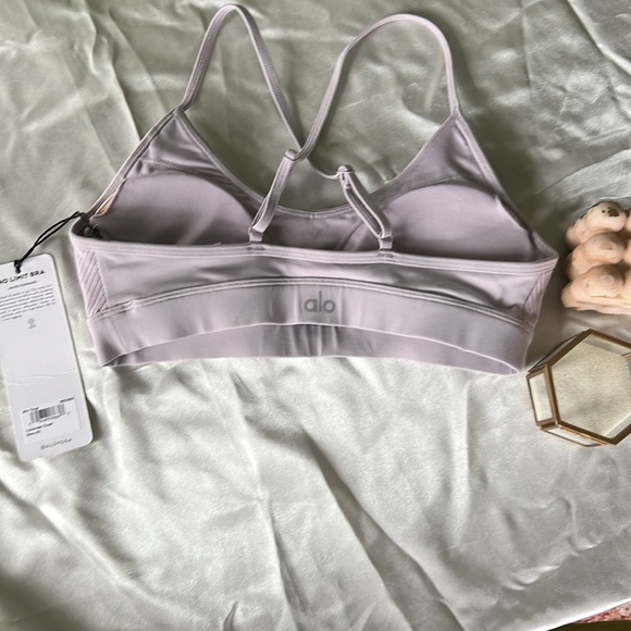 ALO Yoga No Limits Bra - Picture 6 of 6